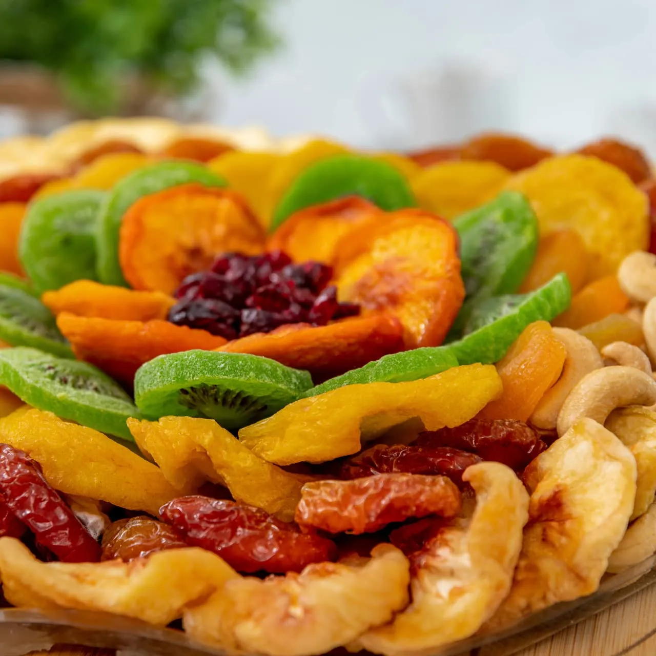 Dried Fruit Gift Basket – Healthy Gourmet Snack Box for Holidays, Thanksgiving, Christmaas, Birthdays & Corporate Gifts