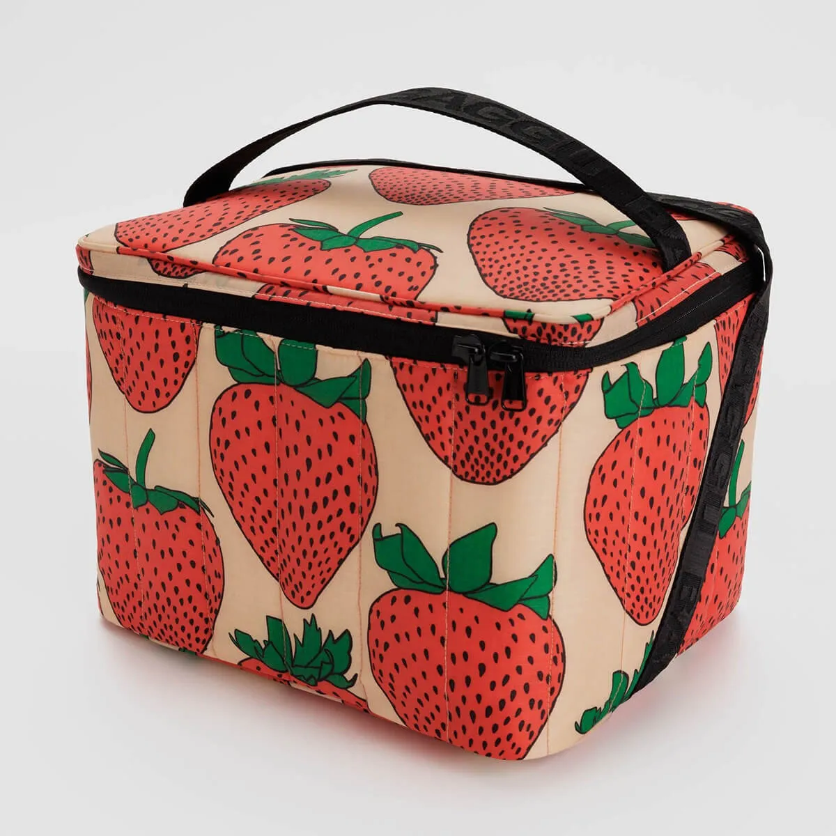Puffy Cooler Bag in Strawberry by Baggu
